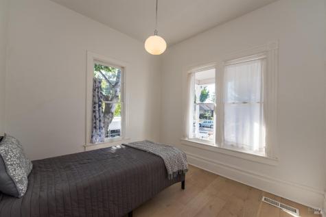 300 W 8th Street W Santa Rosa CA 95401