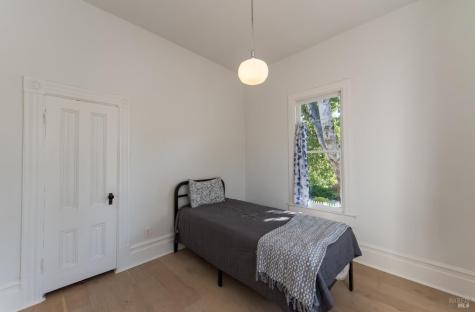 300 W 8th Street W Santa Rosa CA 95401