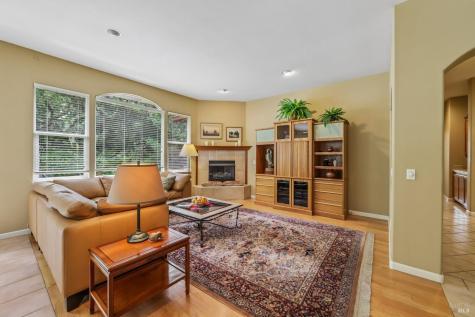 3554 Aikin Place Santa Rosa CA 95404