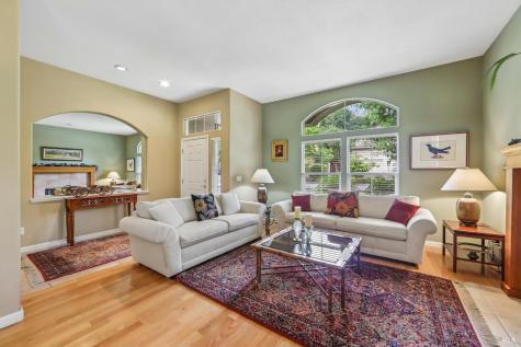 3554 Aikin Place Santa Rosa CA 95404