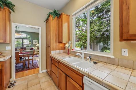 3554 Aikin Place Santa Rosa CA 95404