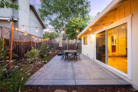 165 Pope Court Santa Rosa CA 95405