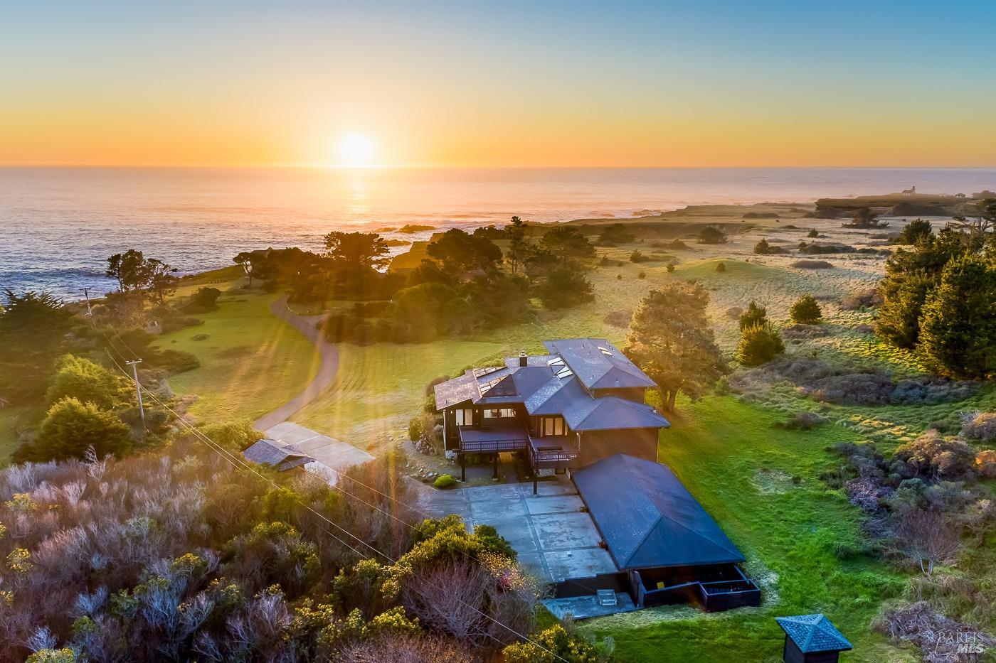 45460 Indian Shoals Road Mendocino CA 95460