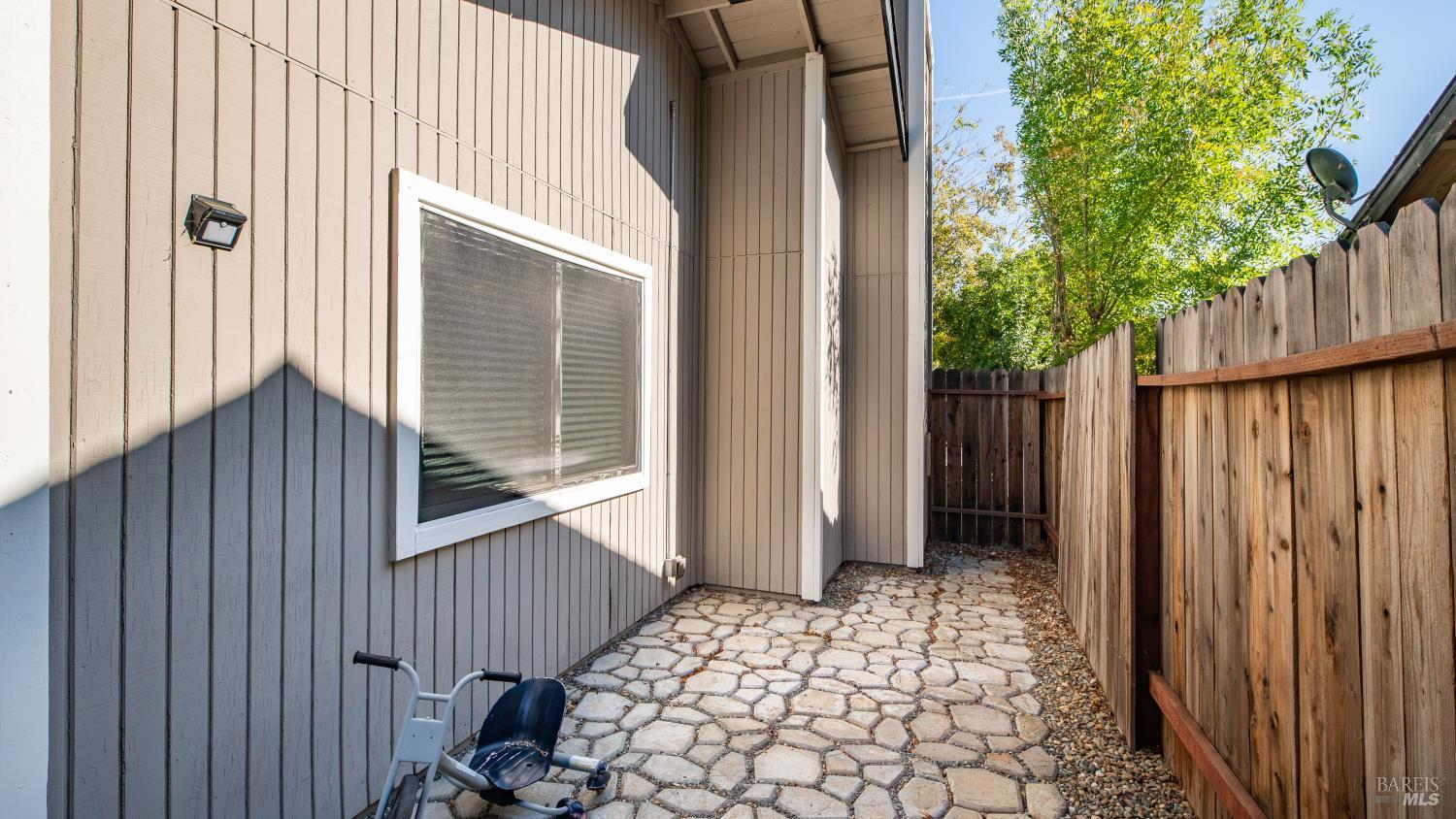 196 Marna Drive Vacaville CA 95687