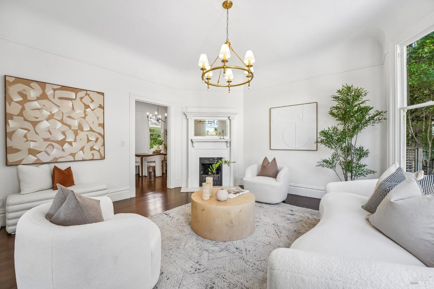 2064 Alameda Avenue Alameda CA 94501