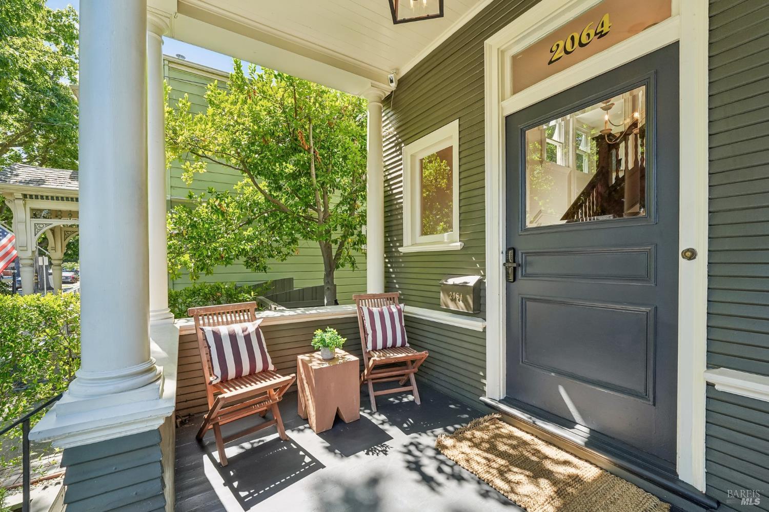 2064 Alameda Avenue Alameda CA 94501