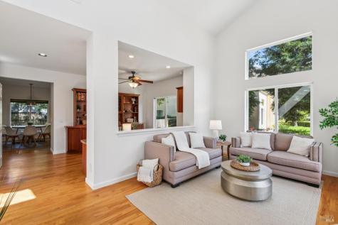 814 Cobbler Lane Petaluma CA 94952