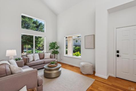 814 Cobbler Lane Petaluma CA 94952