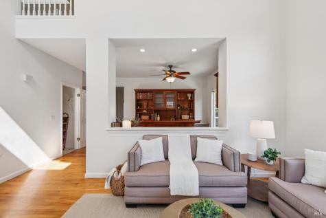 814 Cobbler Lane Petaluma CA 94952