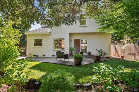 814 Cobbler Lane Petaluma CA 94952