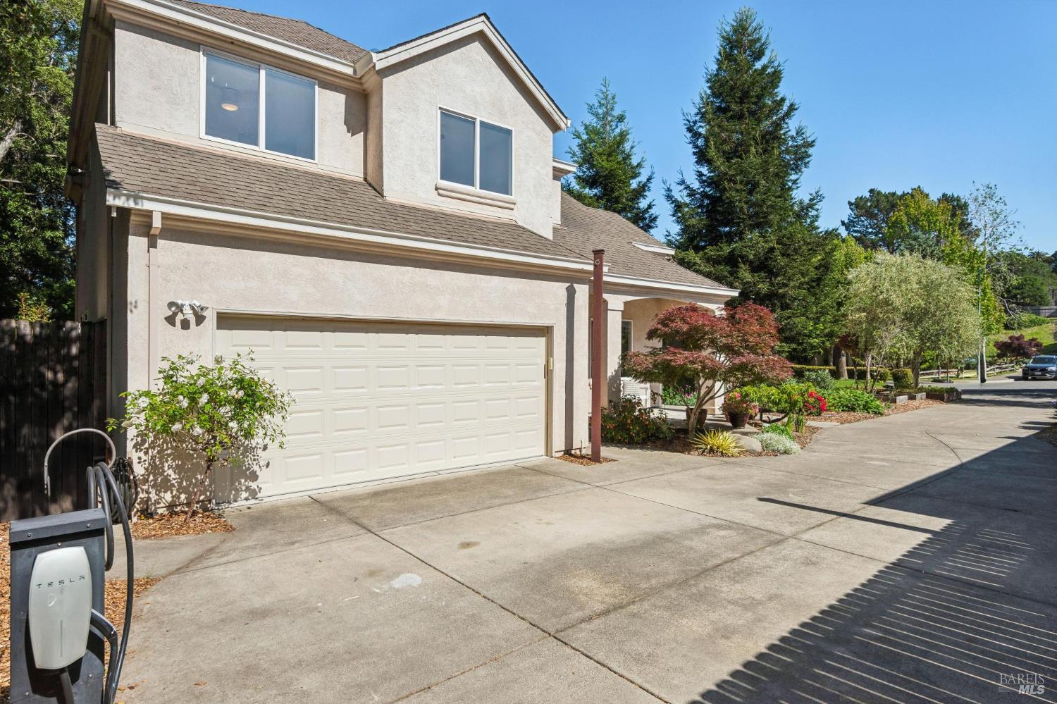 814 Cobbler Lane Petaluma CA 94952