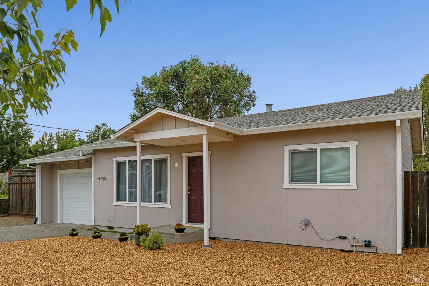 4755 Sunshine Avenue Santa Rosa CA 95409