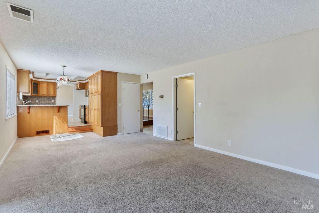 141 Ashton Street Vallejo CA 94591