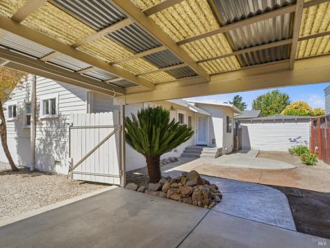 433 NE Lincoln Street Santa Rosa CA 95401