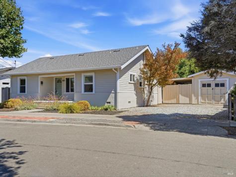 433 NE Lincoln Street Santa Rosa CA 95401
