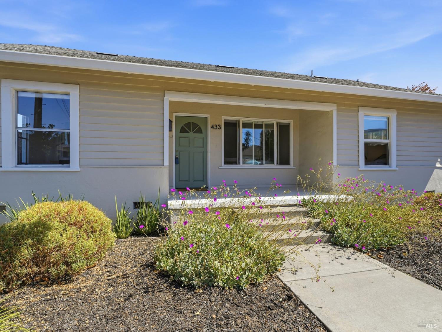 433 NE Lincoln Street Santa Rosa CA 95401