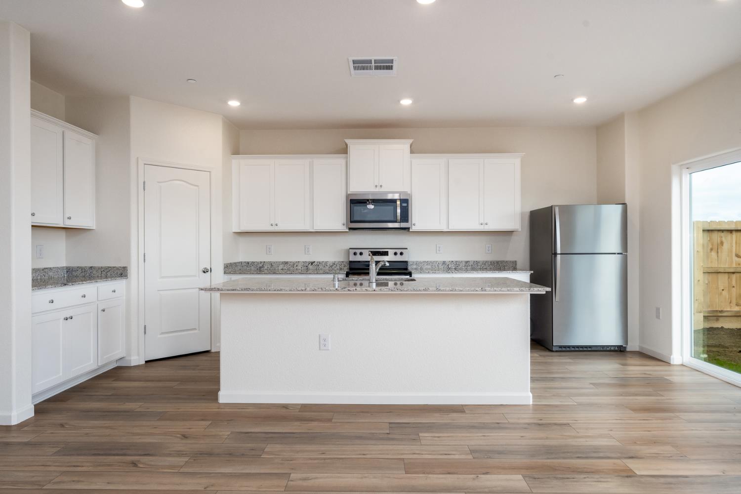 2262 George Court Newman CA 95360