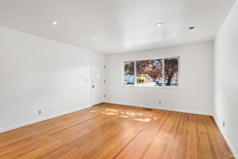 18917 Lomita Avenue Sonoma CA 95476