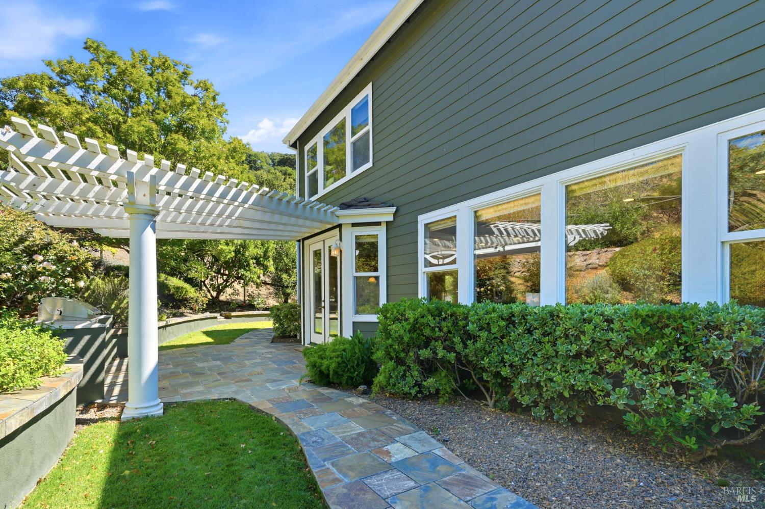 33 Pepper Creek Way Novato CA 94947