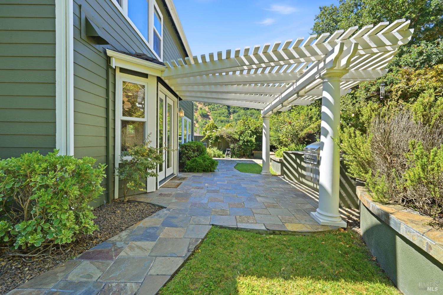 33 Pepper Creek Way Novato CA 94947