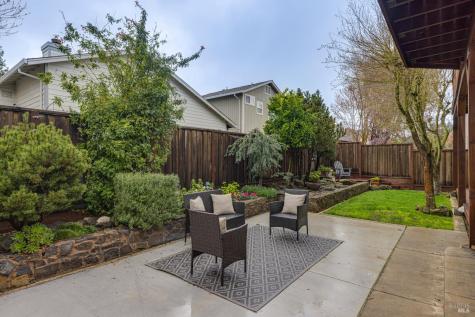 1216 Mateo Drive Rohnert Park CA 94928