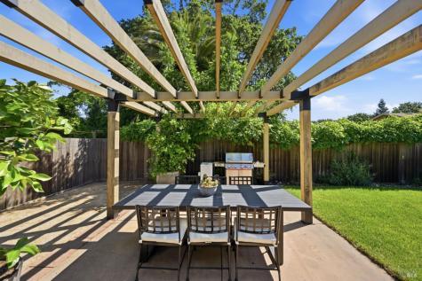 17217 Vailetti Drive Sonoma CA 95476