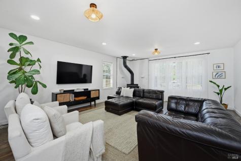 17217 Vailetti Drive Sonoma CA 95476