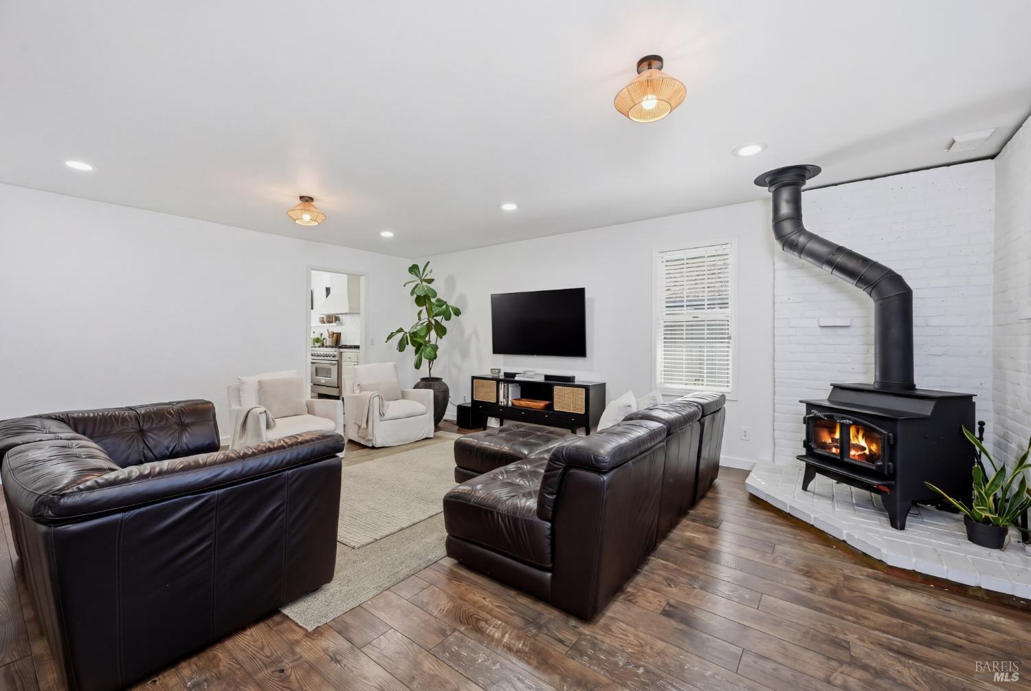 17217 Vailetti Drive Sonoma CA 95476