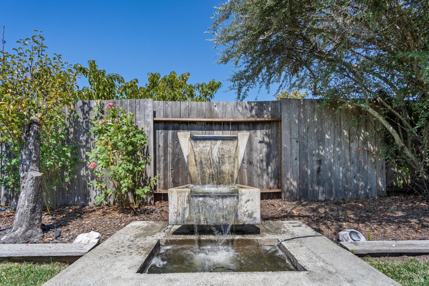 2908 Joyce Street Santa Rosa CA 95405