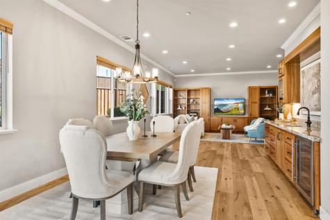 1972 Gardenview Circle Santa Rosa CA 95403