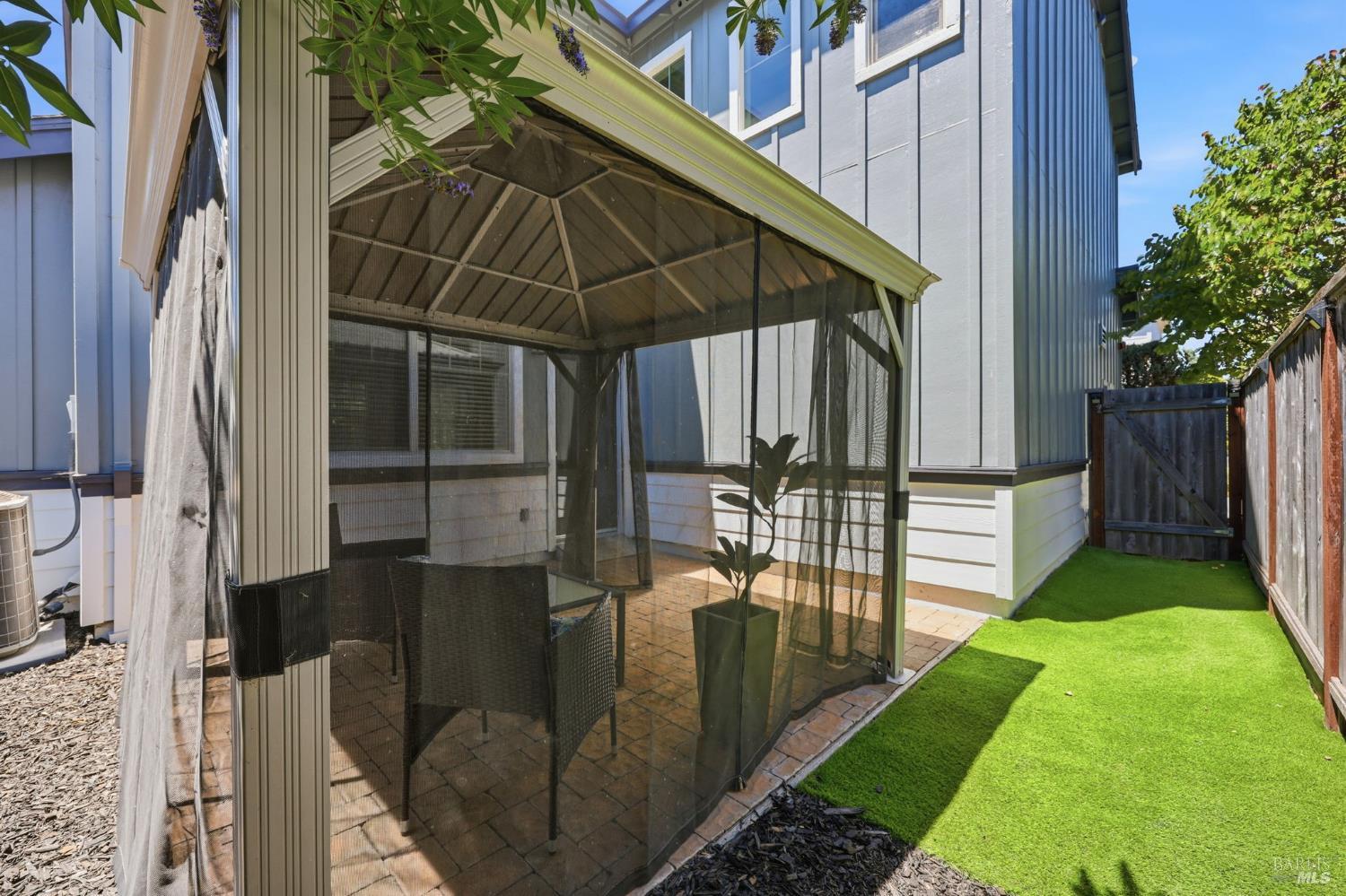 2318 Avignon Circle Santa Rosa CA 95403