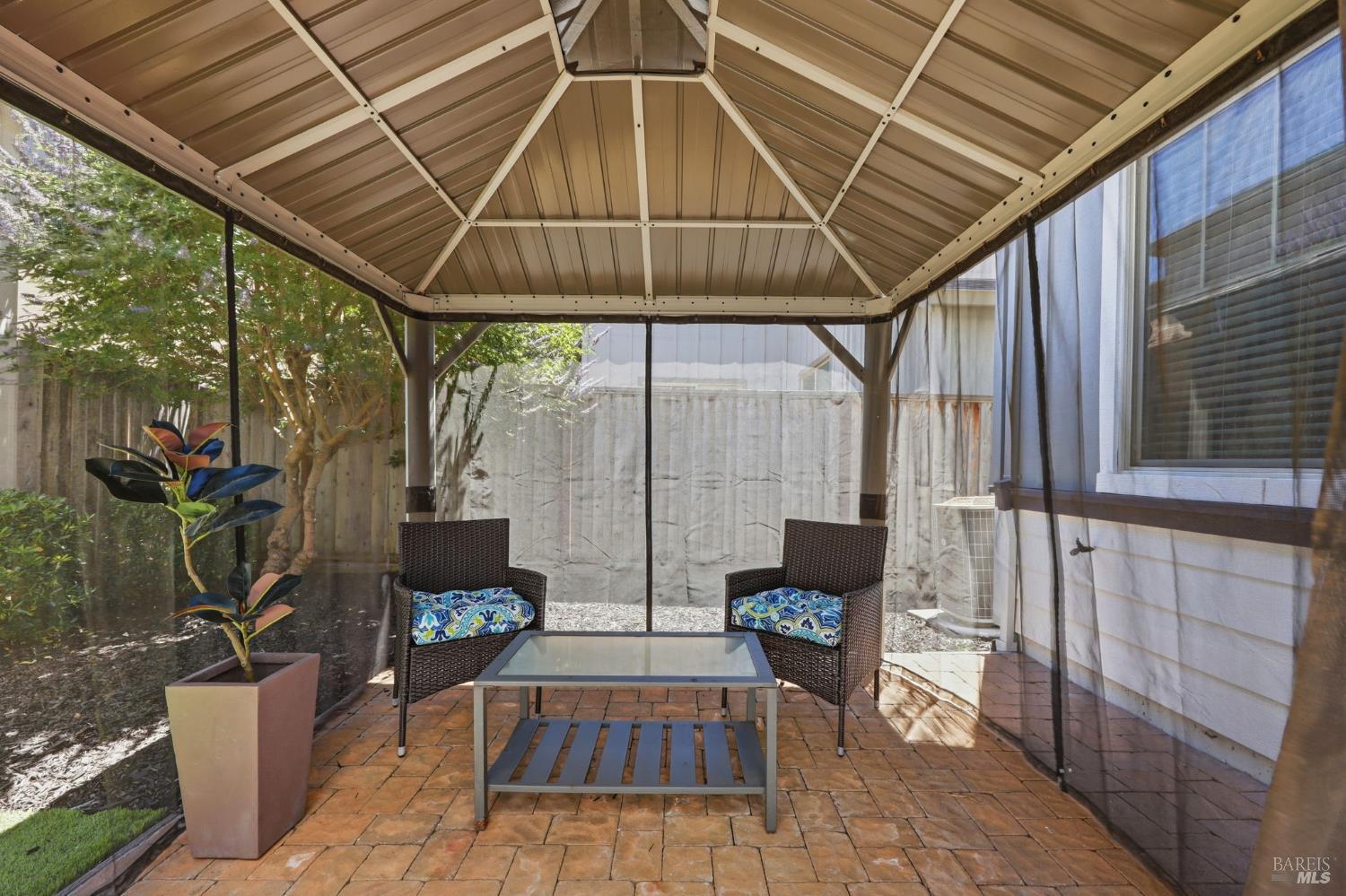 2318 Avignon Circle Santa Rosa CA 95403