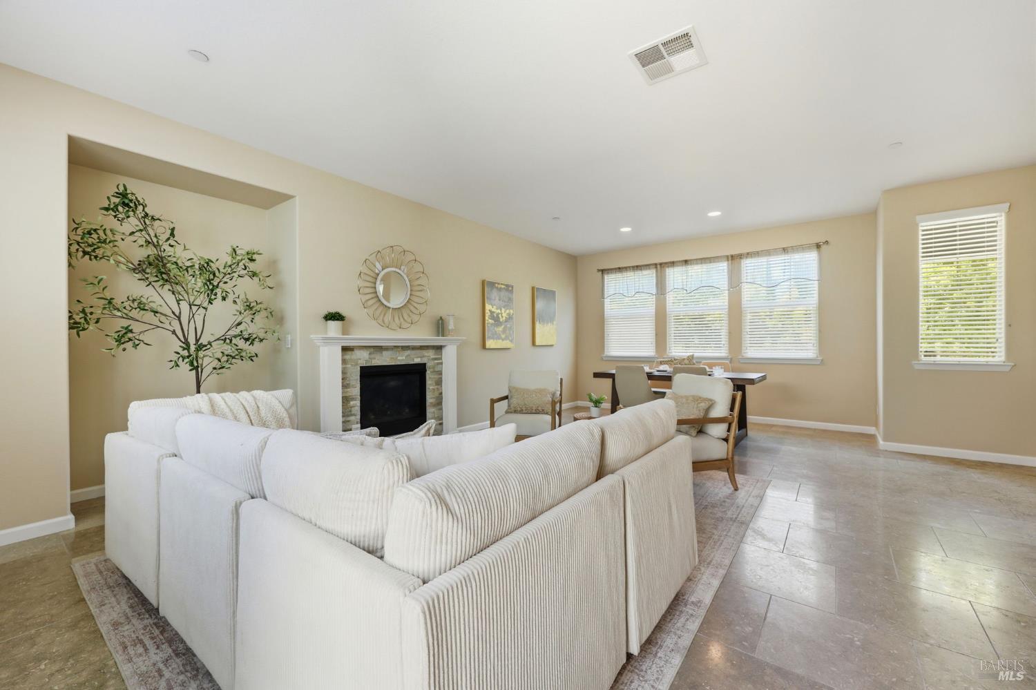 2318 Avignon Circle Santa Rosa CA 95403