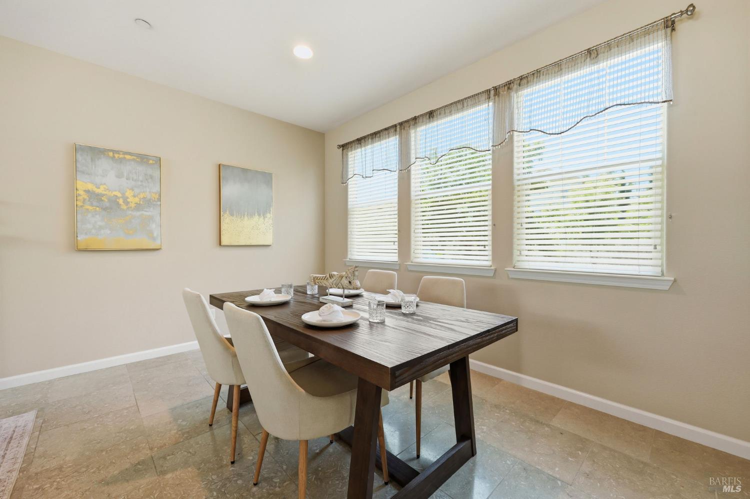 2318 Avignon Circle Santa Rosa CA 95403