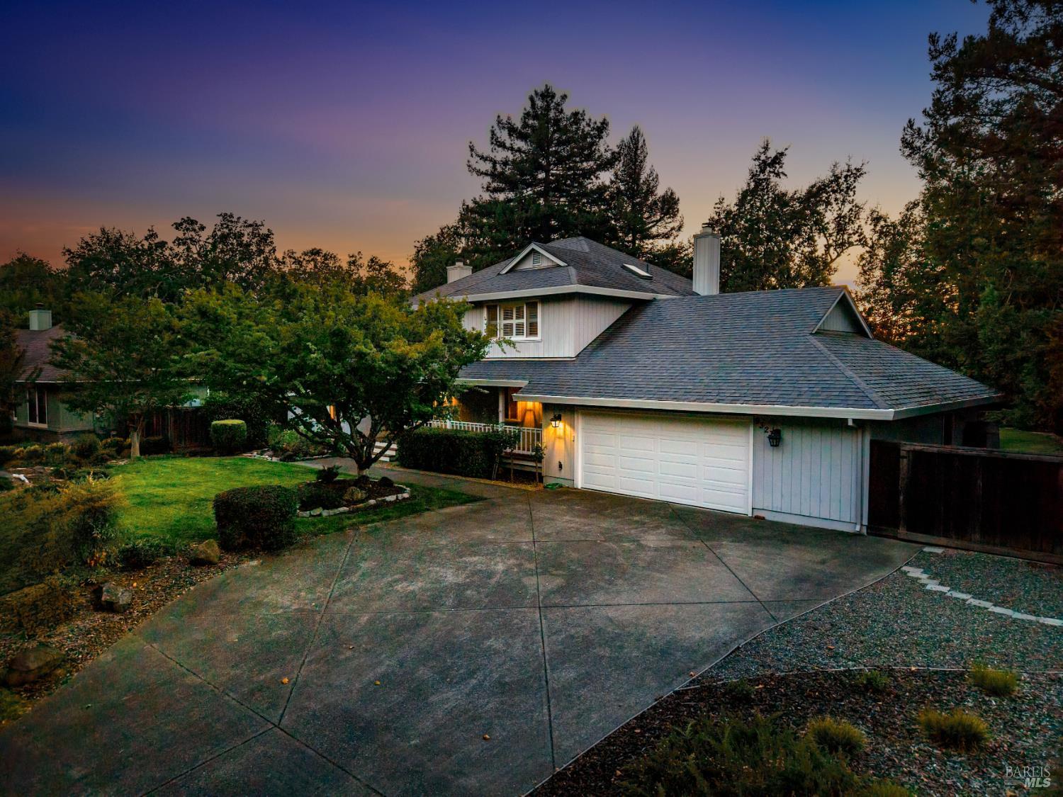 9323 Lakewood Drive Windsor CA 95492