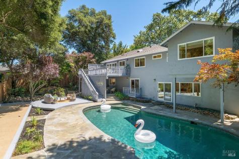 2 Brooke Drive Novato CA 94947