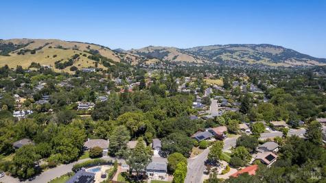 2 Brooke Drive Novato CA 94947