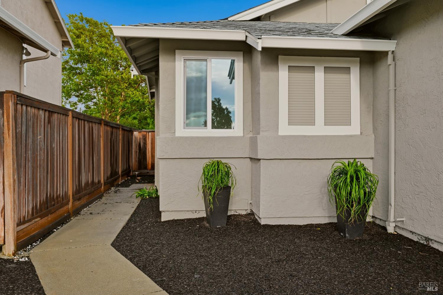 1045 Camellia Lane Suisun City CA 94585