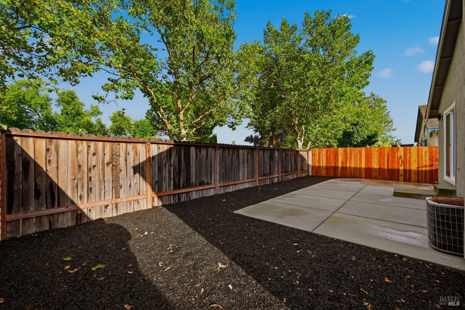 1045 Camellia Lane Suisun City CA 94585