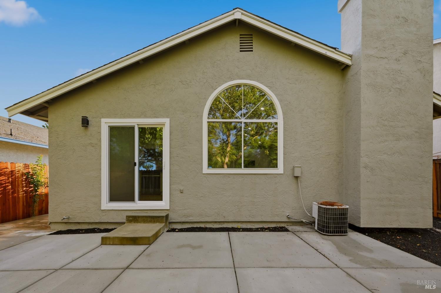 1045 Camellia Lane Suisun City CA 94585