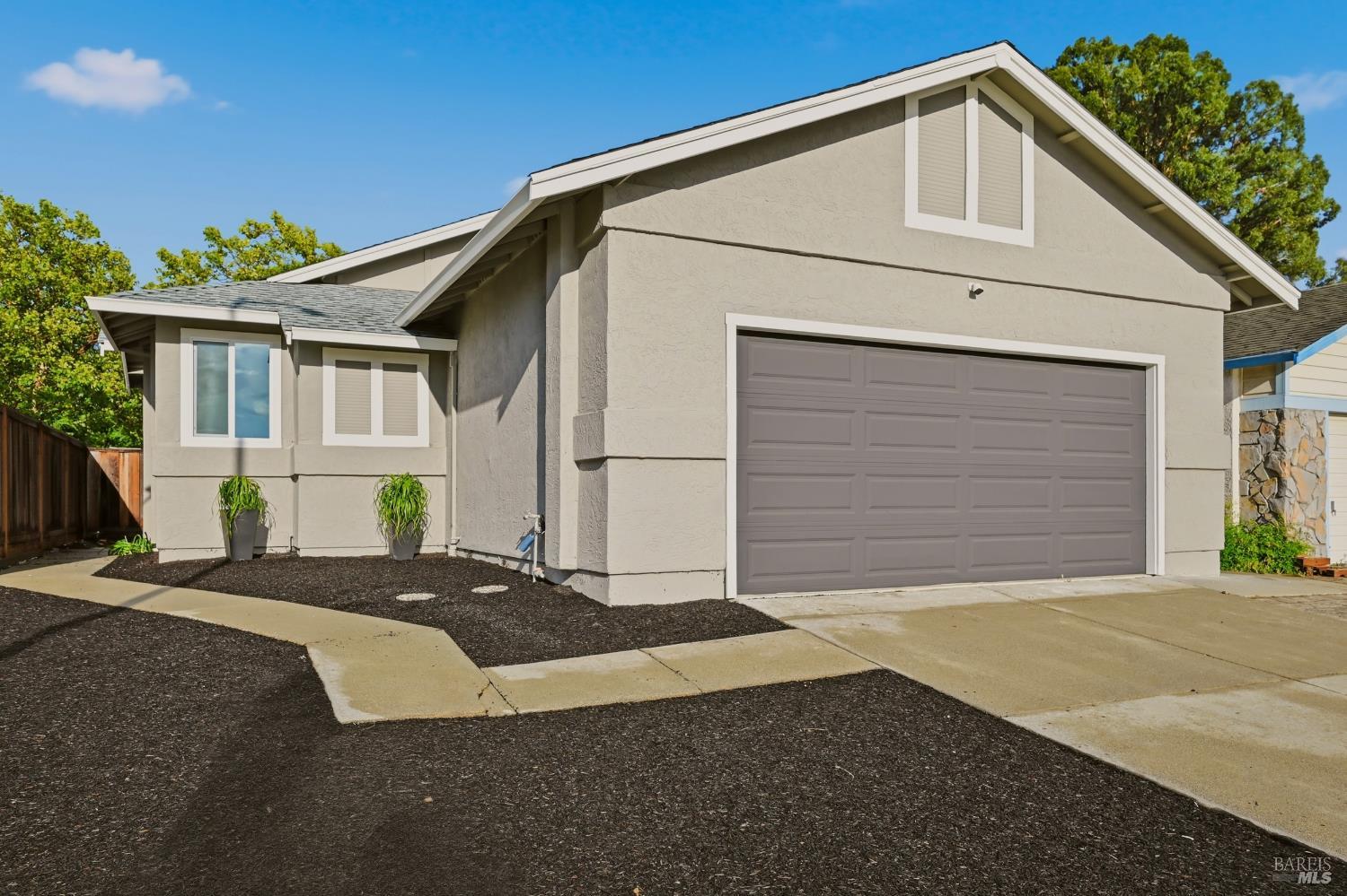 1045 Camellia Lane Suisun City CA 94585