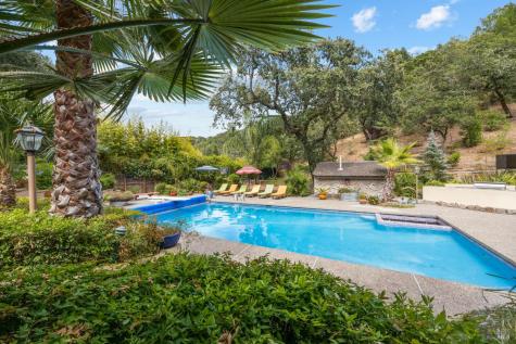 37 Carnoustie Drive Novato CA 94949
