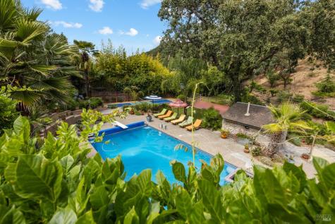 37 Carnoustie Drive Novato CA 94949