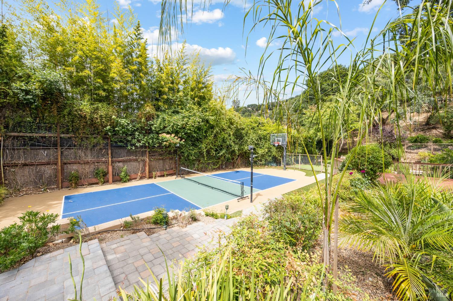37 Carnoustie Drive Novato CA 94949