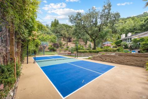 37 Carnoustie Drive Novato CA 94949