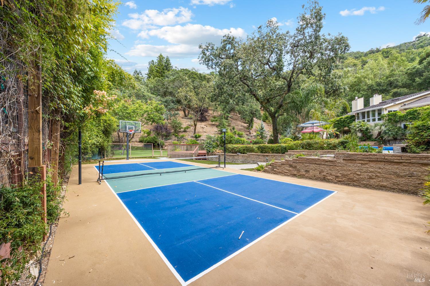 37 Carnoustie Drive Novato CA 94949