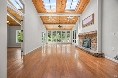 37 Carnoustie Drive Novato CA 94949
