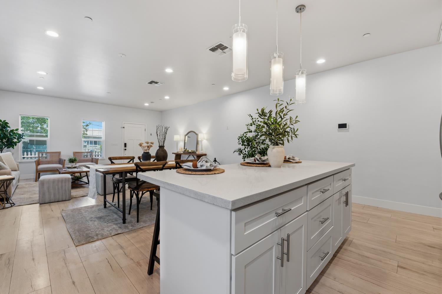 208 Nimitz Street Sacramento CA 95838