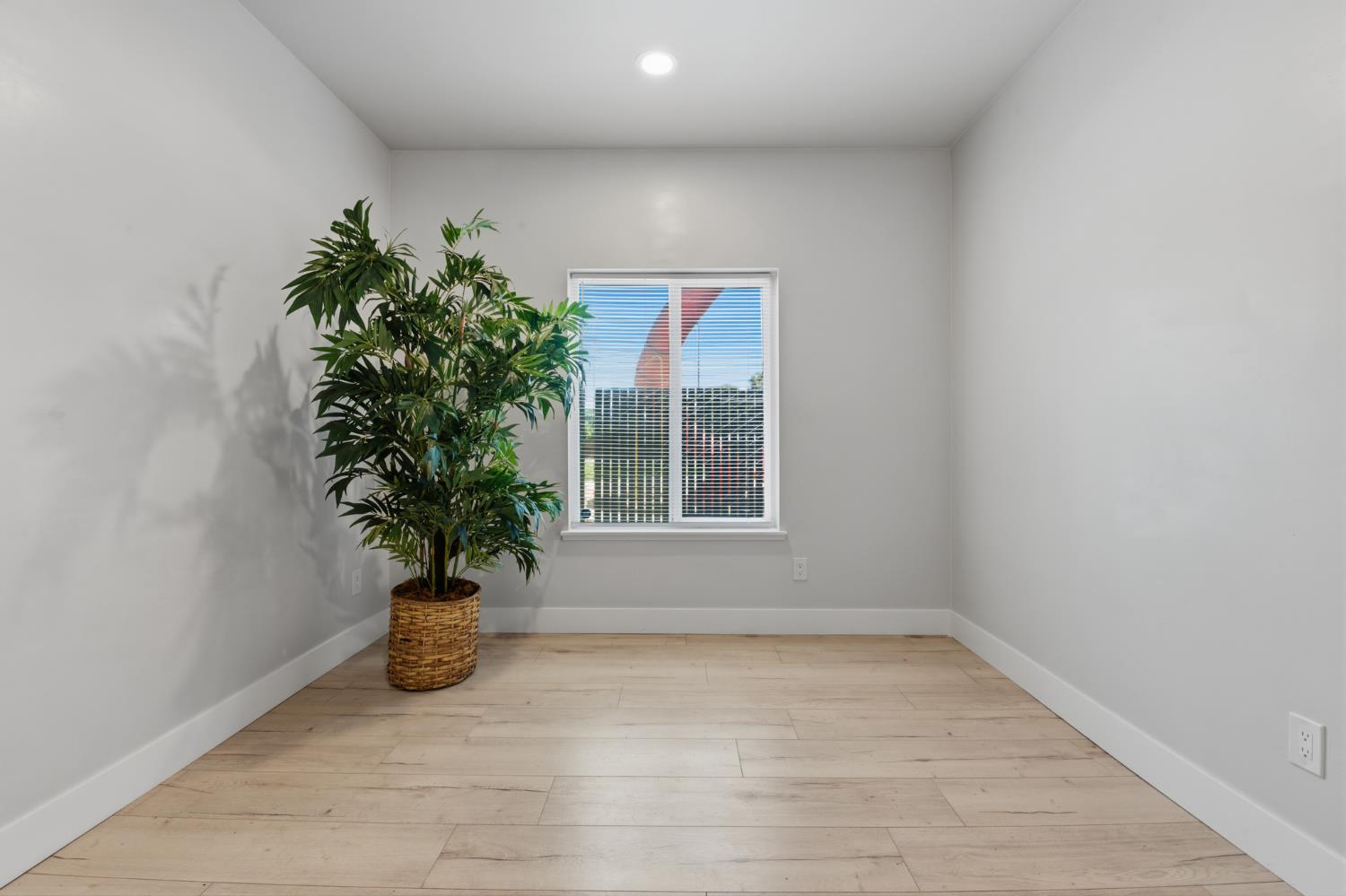 208 Nimitz Street Sacramento CA 95838