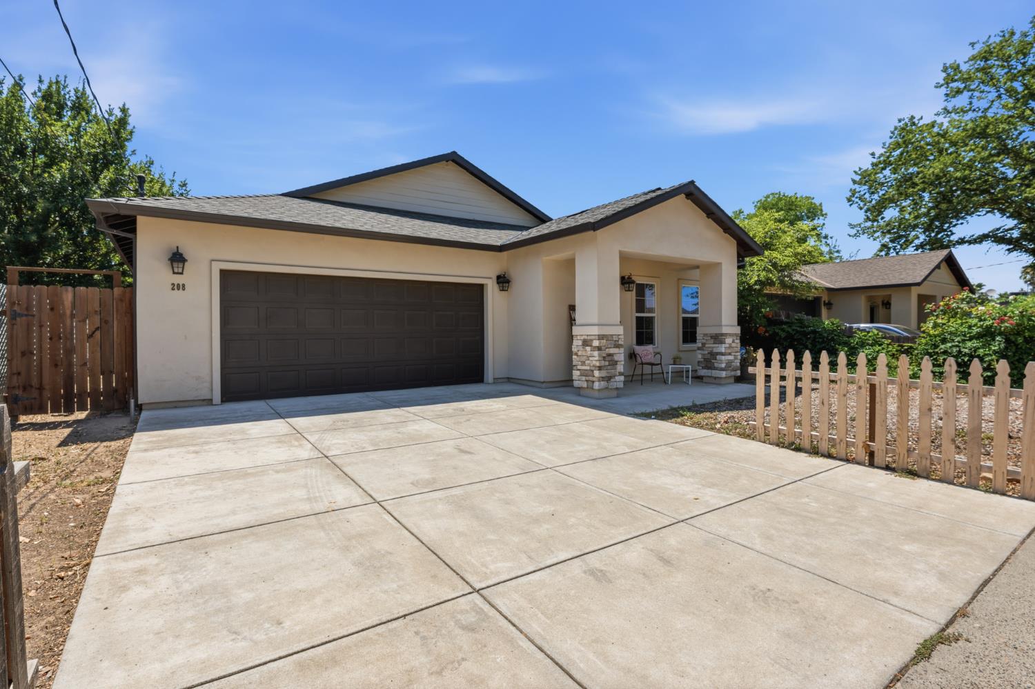 208 Nimitz Street Sacramento CA 95838